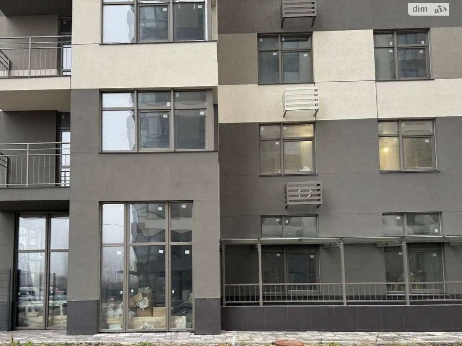 Продается помещения свободного назначения 131 кв. м в 25-этажном здании, цена: 315000 $ - фото 1