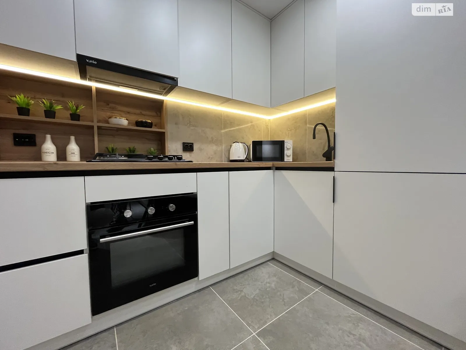 2-кімнатна квартира 56 кв. м у Тернополі, вул. Смакули, 8 - фото 1
