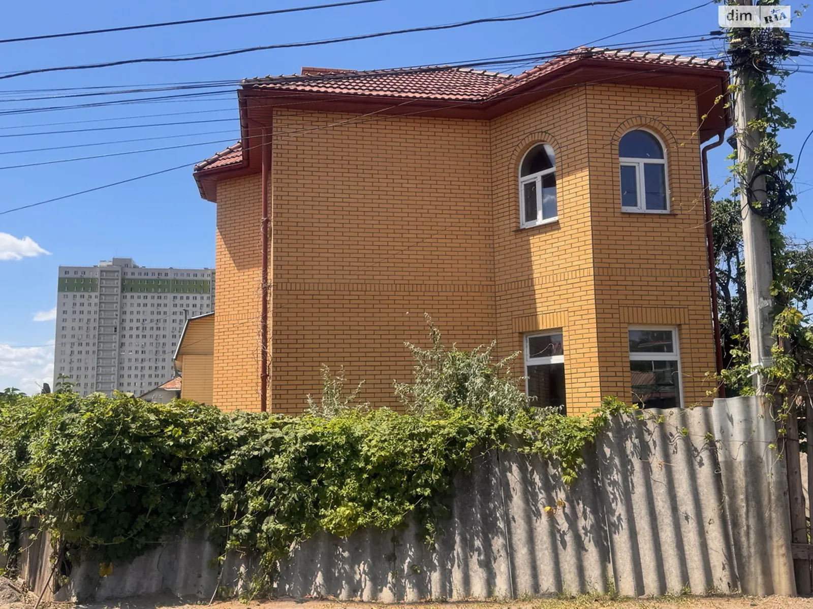 Продается дом на 2 этажа 137.7 кв. м с террасой, цена: 100000 $ - фото 1