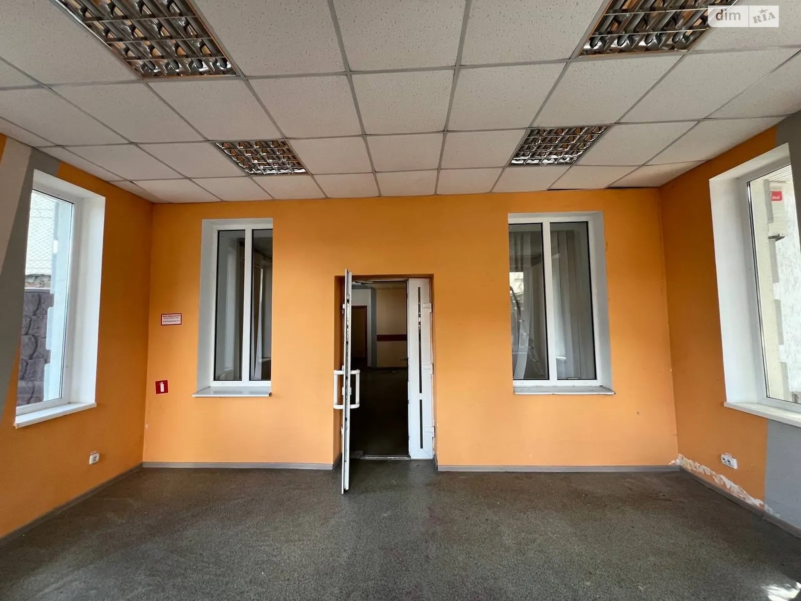 Здається в оренду приміщення вільного призначення 115 кв. м в 1-поверховій будівлі, цена: 30000 грн - фото 1