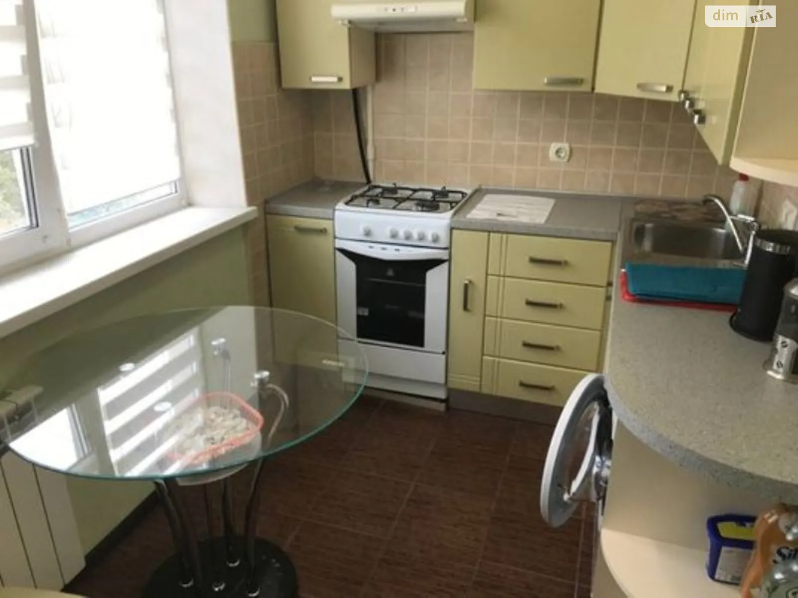 Сдается в аренду 1-комнатная квартира 28 кв. м в Киеве, ул. Владимира Сикевича, 15 - фото 1