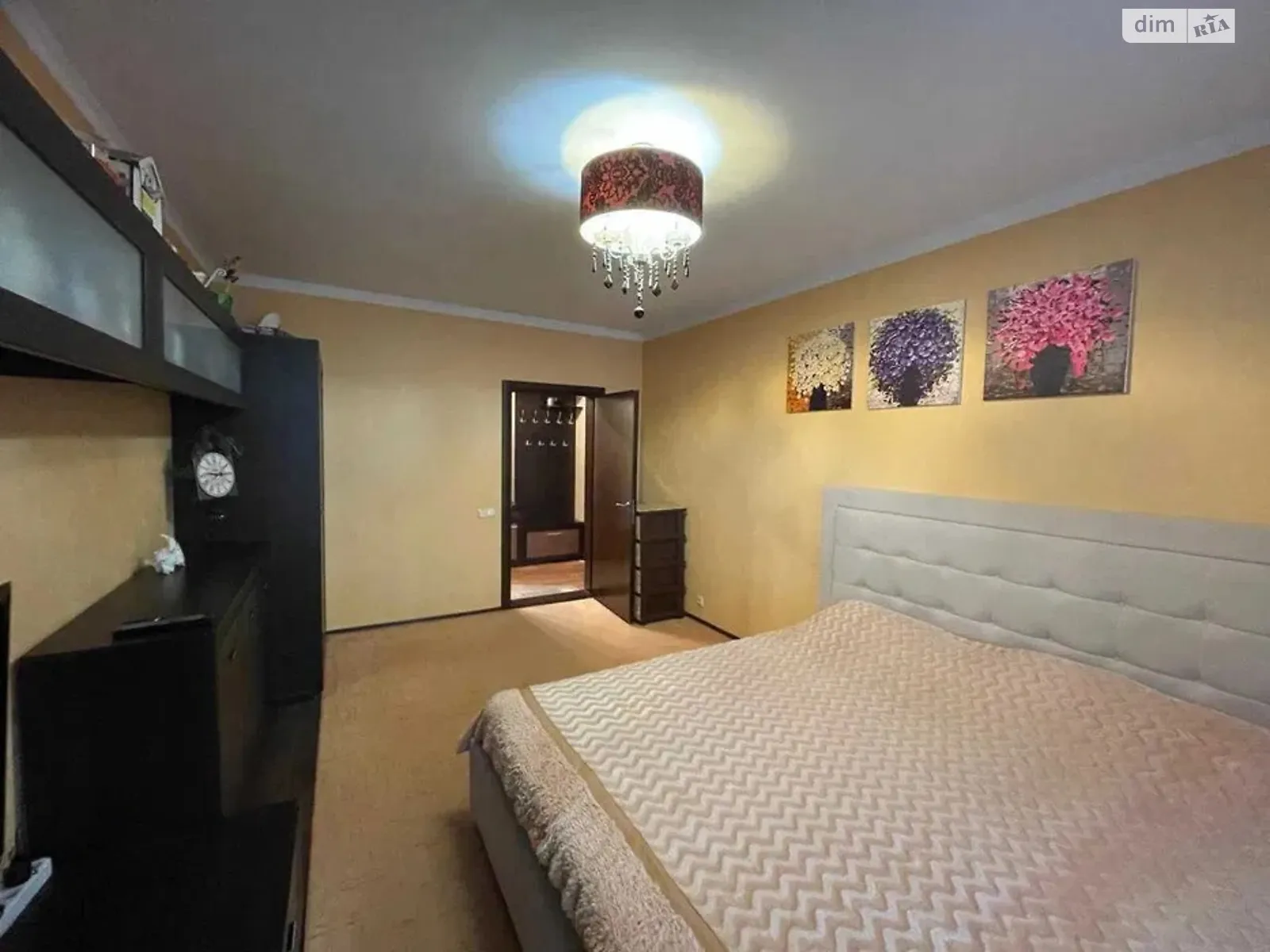 Продается 2-комнатная квартира 66.4 кв. м в Киеве, ул. Милославская, 47А - фото 1