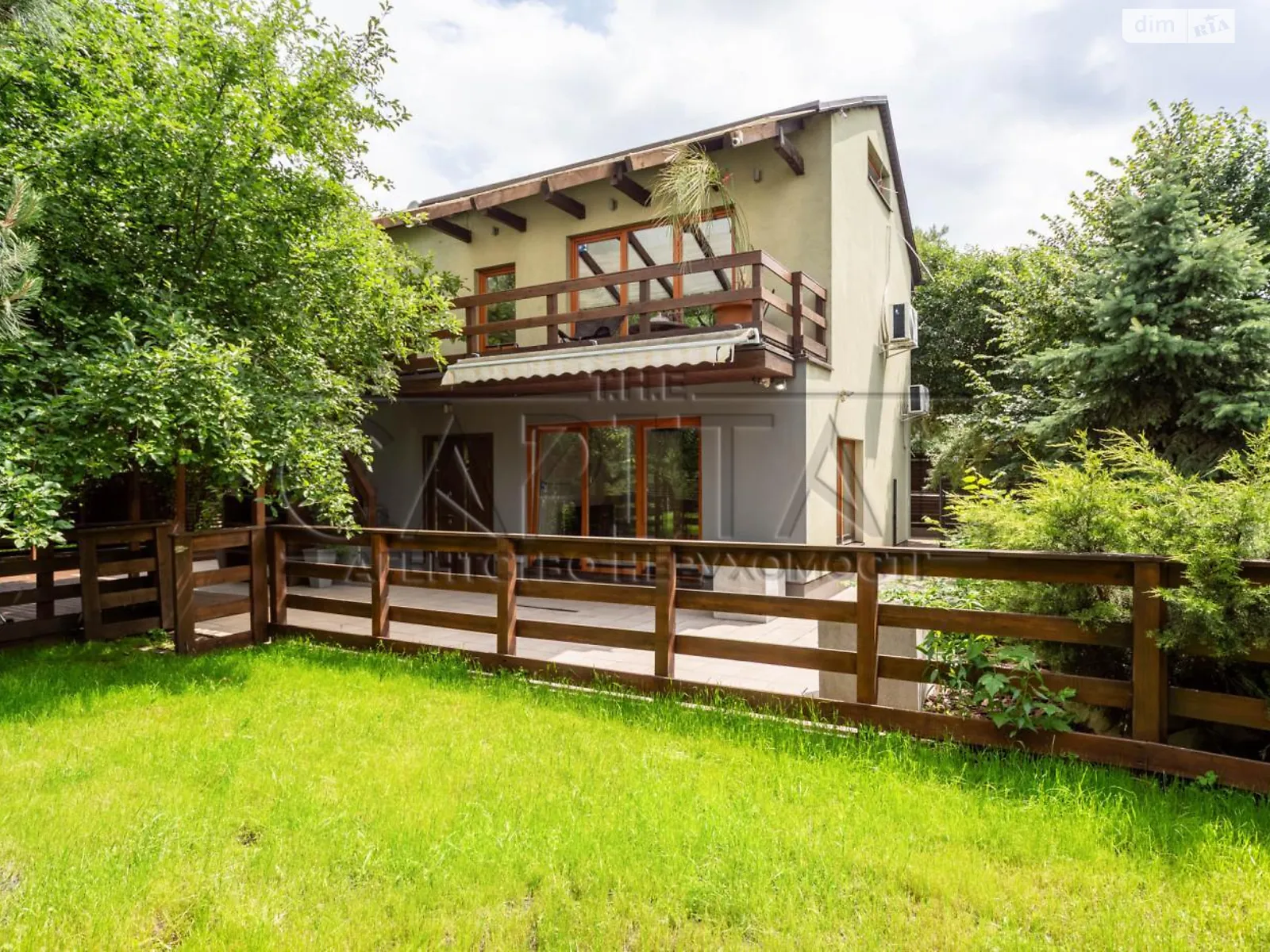 Сдается в аренду дом на 2 этажа 102 кв. м с мансардой, цена: 2200 $ - фото 1