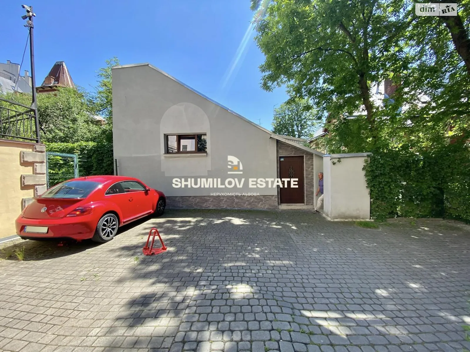 Сдается в аренду офис 37 кв. м в бизнес-центре, цена: 400 $ - фото 1
