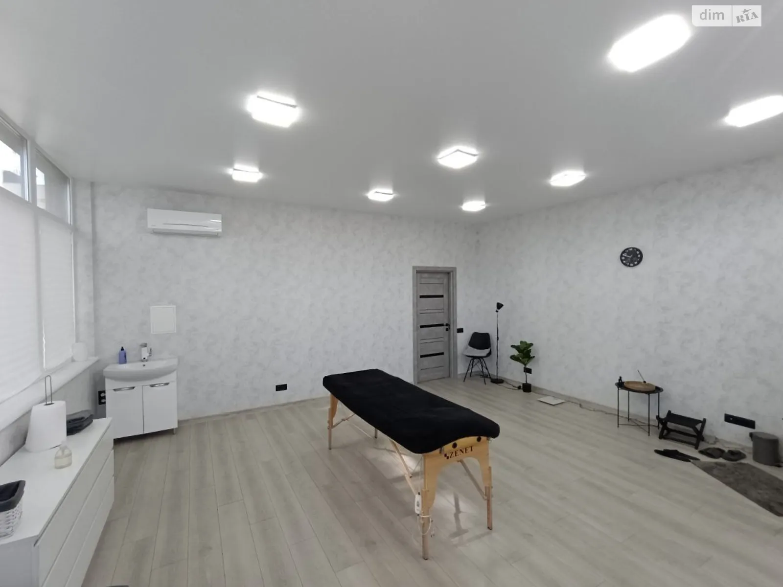 Здається в оренду офіс 140 кв. м в бізнес-центрі, цена: 35000 грн - фото 1