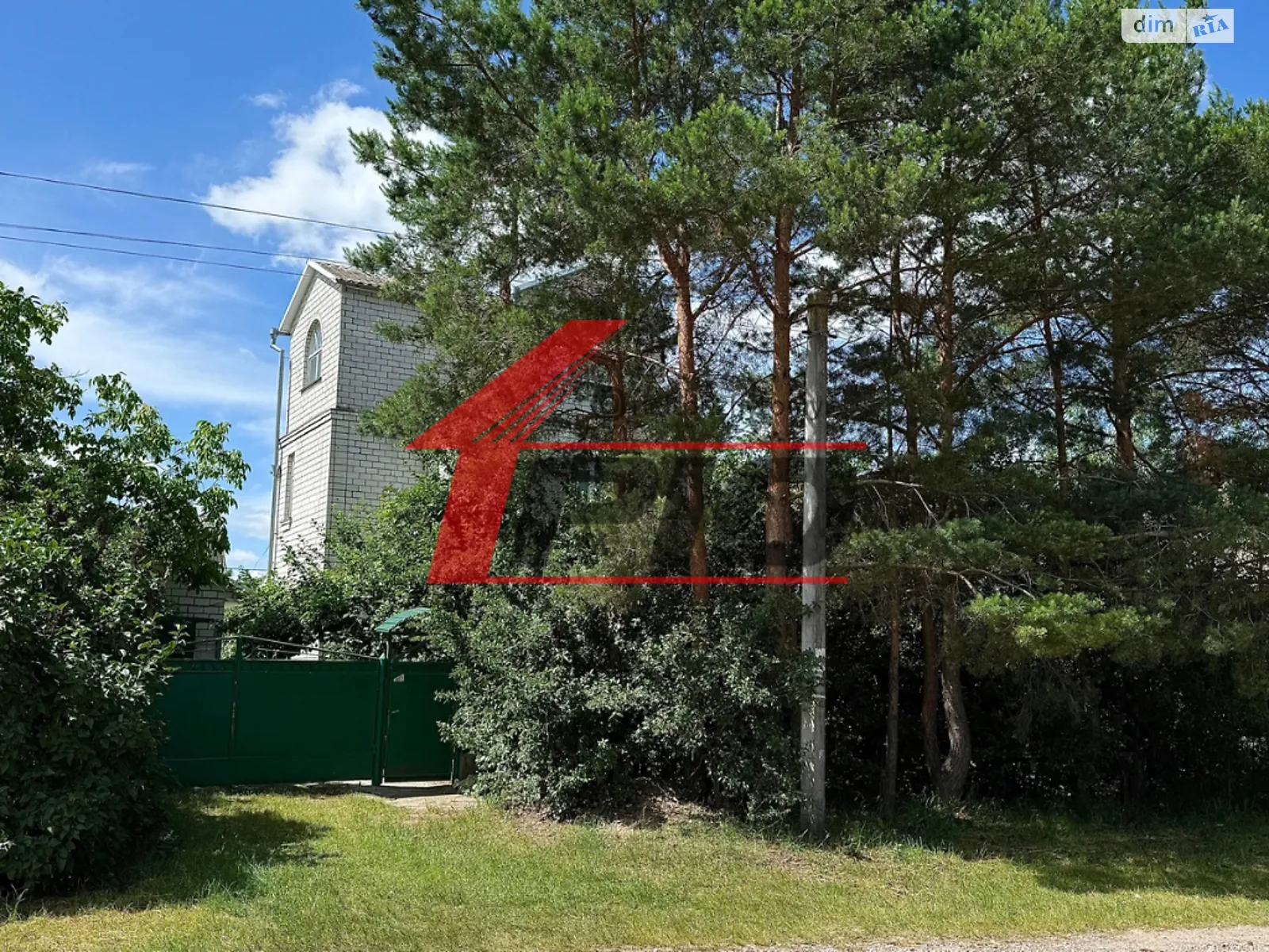 Продается дом на 3 этажа 100 кв. м с садом, цена: 49000 $ - фото 1