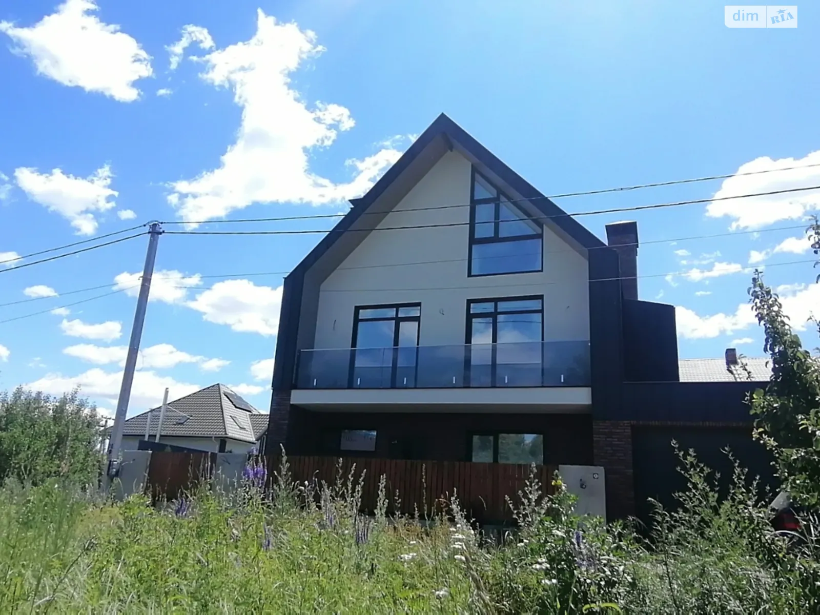 Продається будинок 3 поверховий 200 кв. м з садом, цена: 290000 $ - фото 1