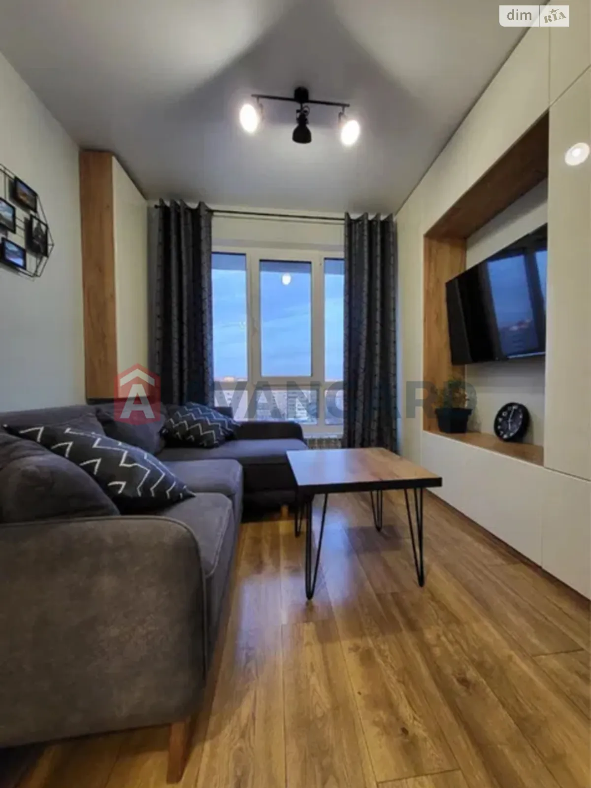 2-комнатная квартира 72 кв. м в Запорожье, ул. Владимира Украинца(Новокузнецкая) - фото 1