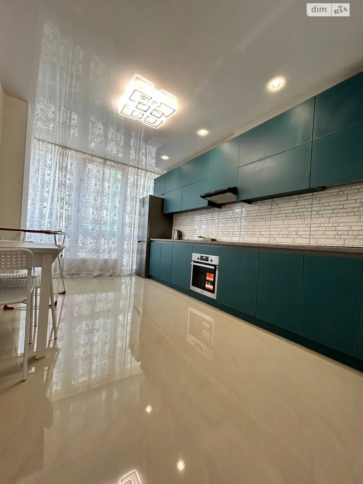 Сдается в аренду 2-комнатная квартира 56.5 кв. м в Ирпене, ул. Университетская(Карла Маркса) - фото 1