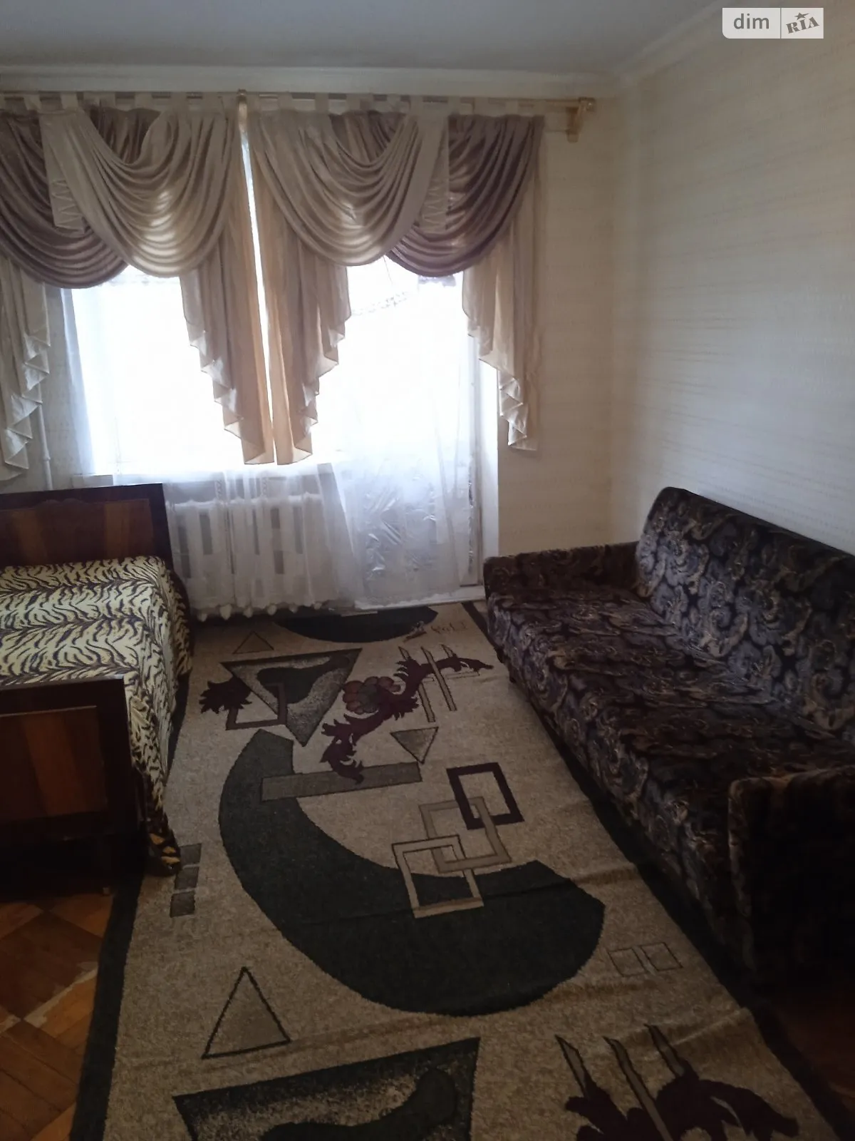 Здається в оренду кімната 50 кв. м у Тернополі, цена: 2500 грн - фото 1