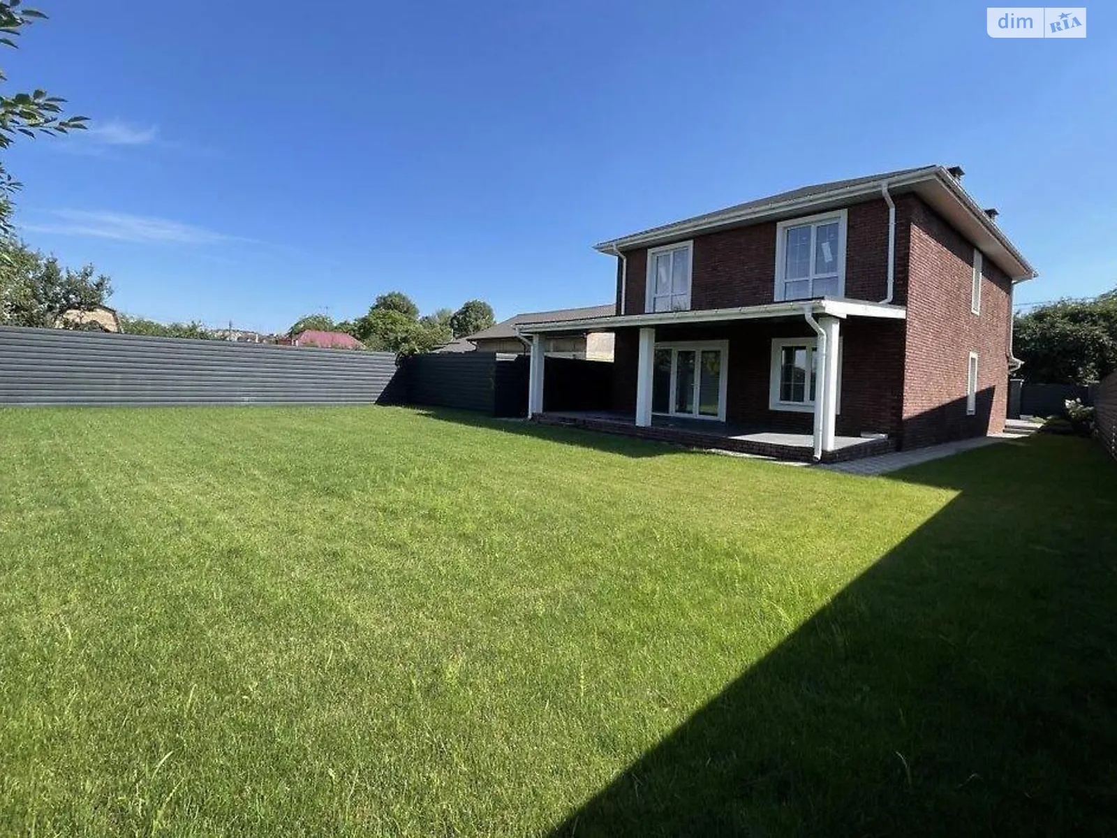 Продається будинок 2 поверховий 220 кв. м з балконом, цена: 275000 $ - фото 1