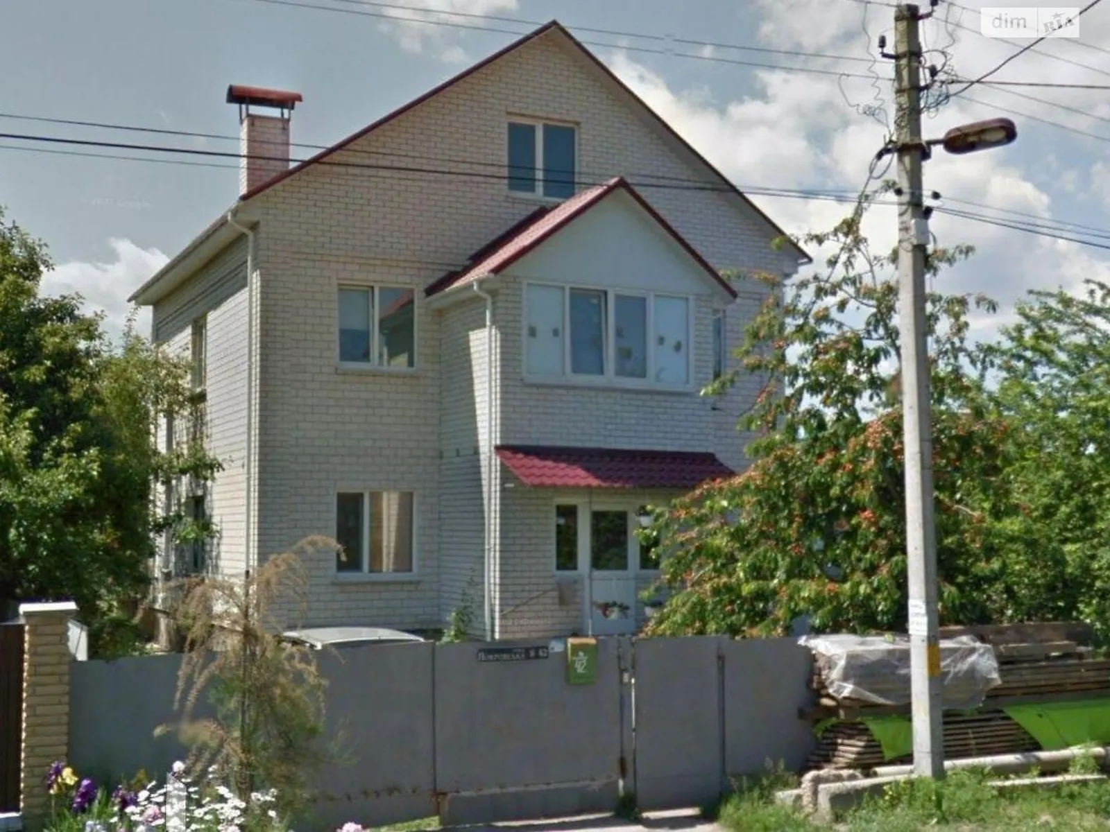 Продается дом на 3 этажа 150 кв. м с верандой, цена: 115000 $ - фото 1