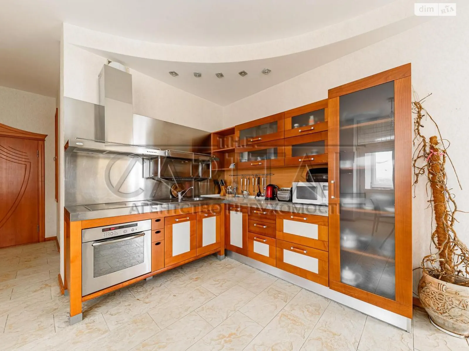 Сдается в аренду 3-комнатная квартира 146 кв. м в Киеве, ул. Богдана Хмельницкого, 41 - фото 1