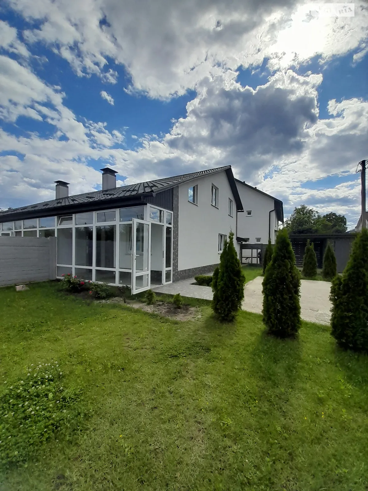 Продается часть дома 110 кв. м с гаражом, цена: 108000 $ - фото 1