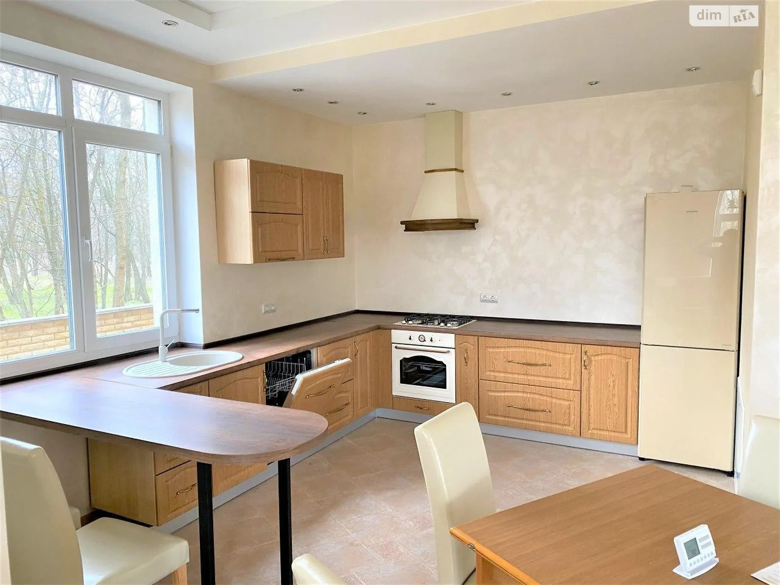 Продается дом на 2 этажа 288 кв. м с верандой, цена: 364000 $ - фото 1