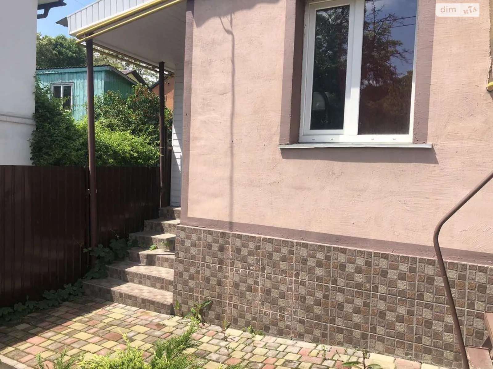 Продается дом на 2 этажа 70 кв. м с садом, цена: 95000 $ - фото 1