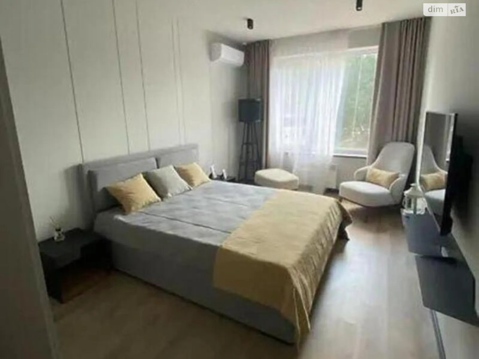 Продається 2-кімнатна квартира 49 кв. м у Києві, вул. Академіка Заболотного, 1 - фото 1