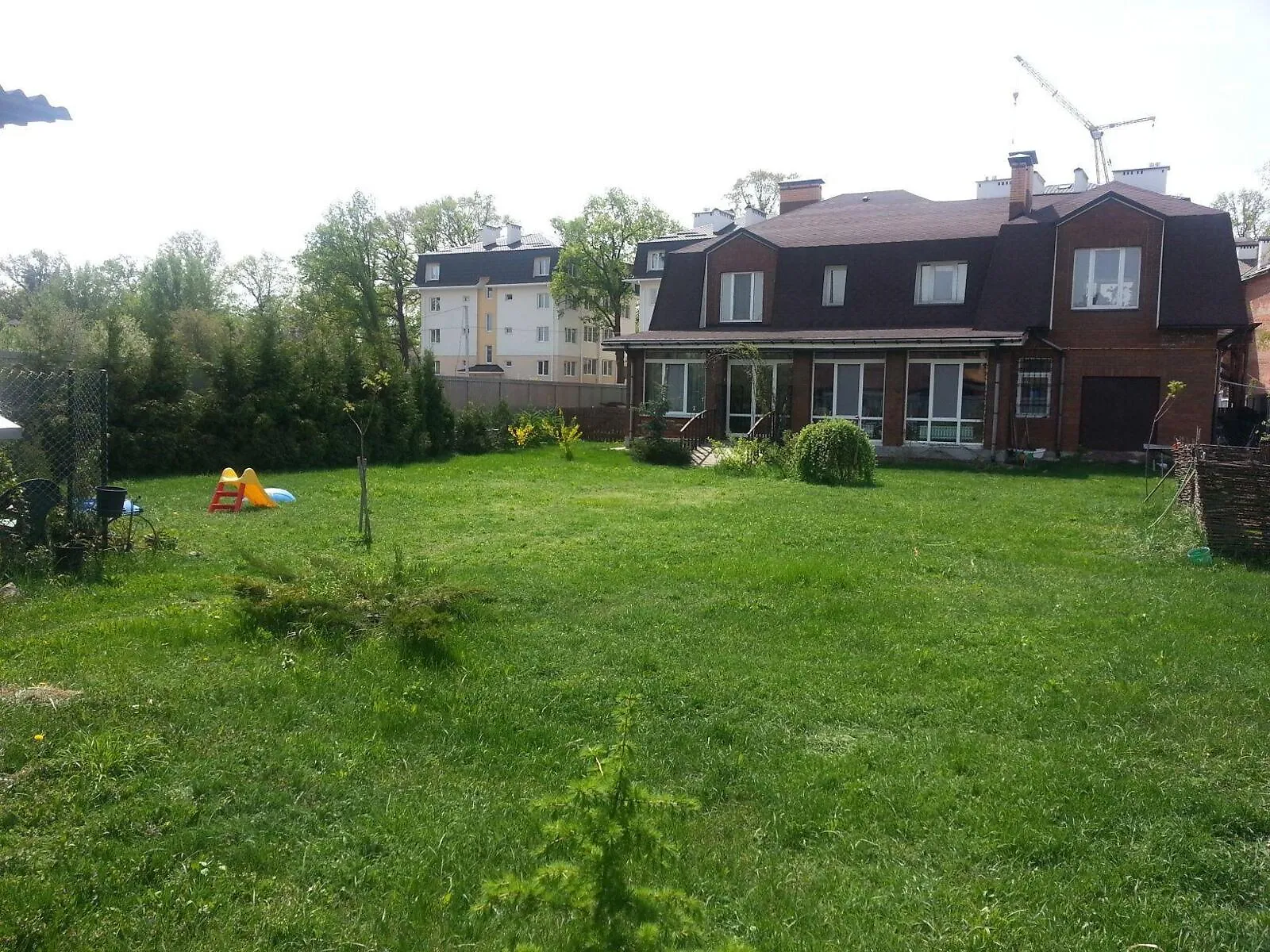 Продается дом на 2 этажа 236.1 кв. м с балконом, цена: 180000 $ - фото 1