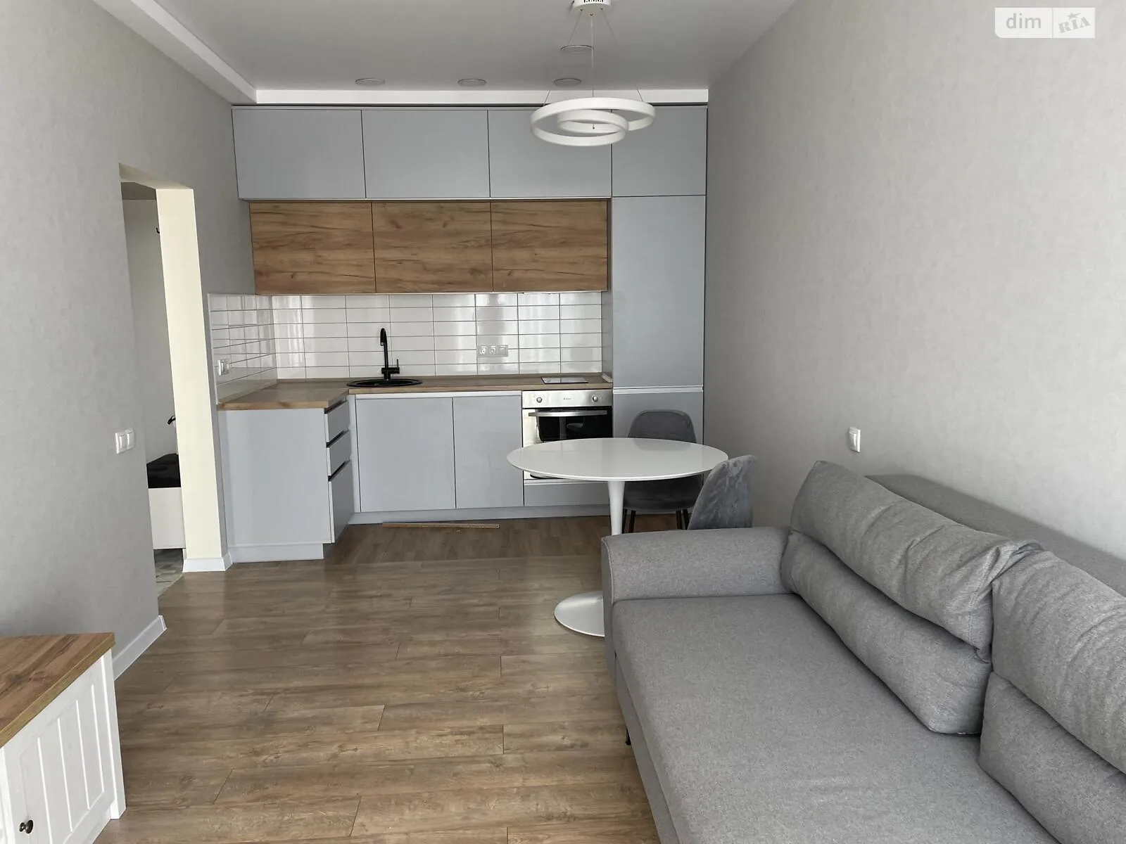 Продается 1-комнатная квартира 39 кв. м в Киеве, ул. Михаила Максимовича, 26Г - фото 1