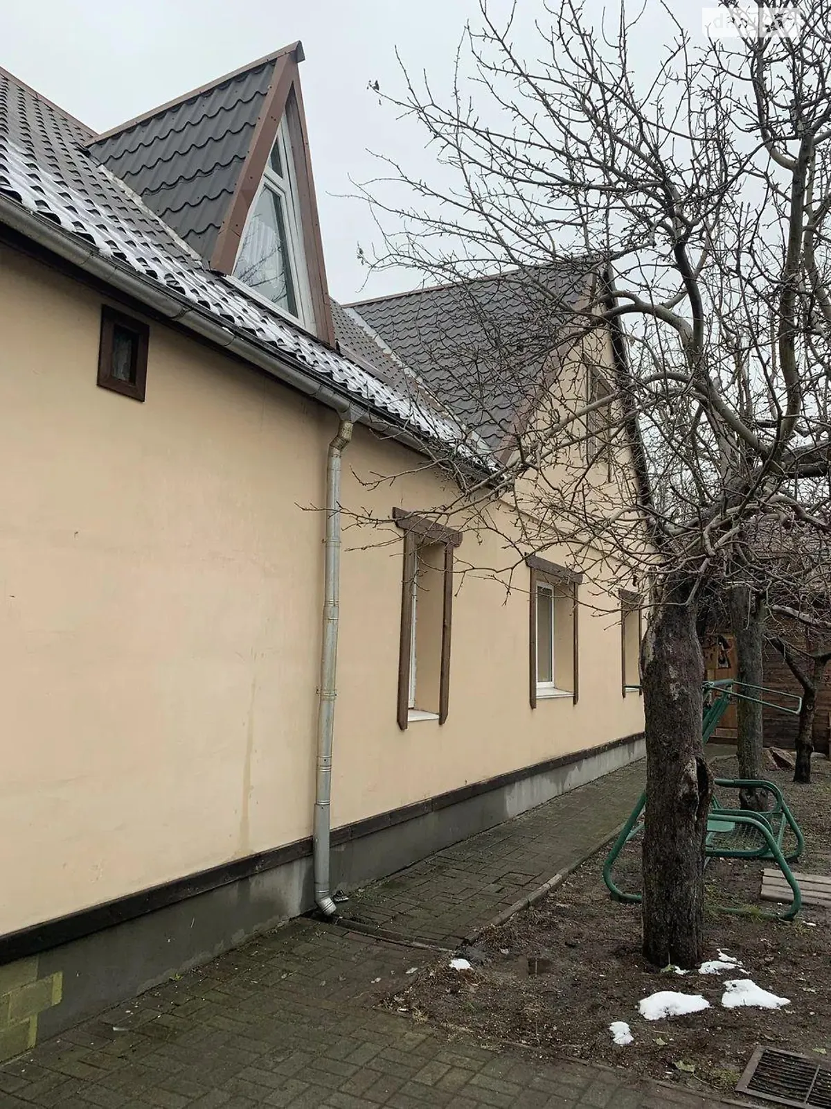 Продается дом на 2 этажа 225 кв. м с садом, цена: 156000 $ - фото 1