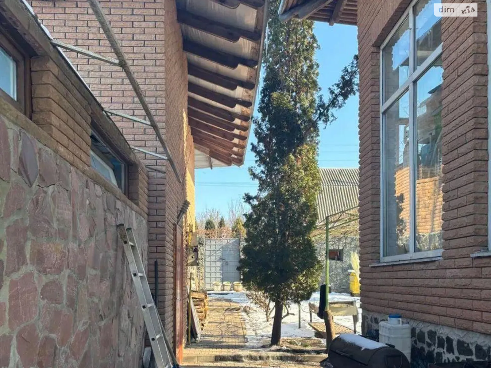 Продается дом на 2 этажа 155 кв. м с верандой, цена: 79000 $ - фото 1