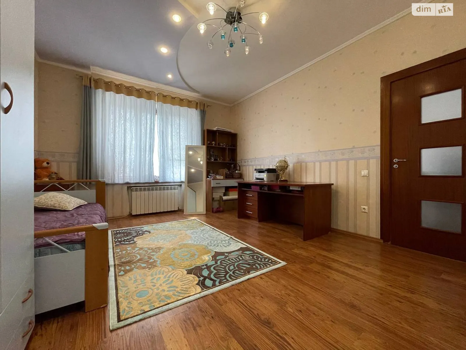 Продается 3-комнатная квартира 140.2 кв. м в, цена: 75000 $ - фото 1