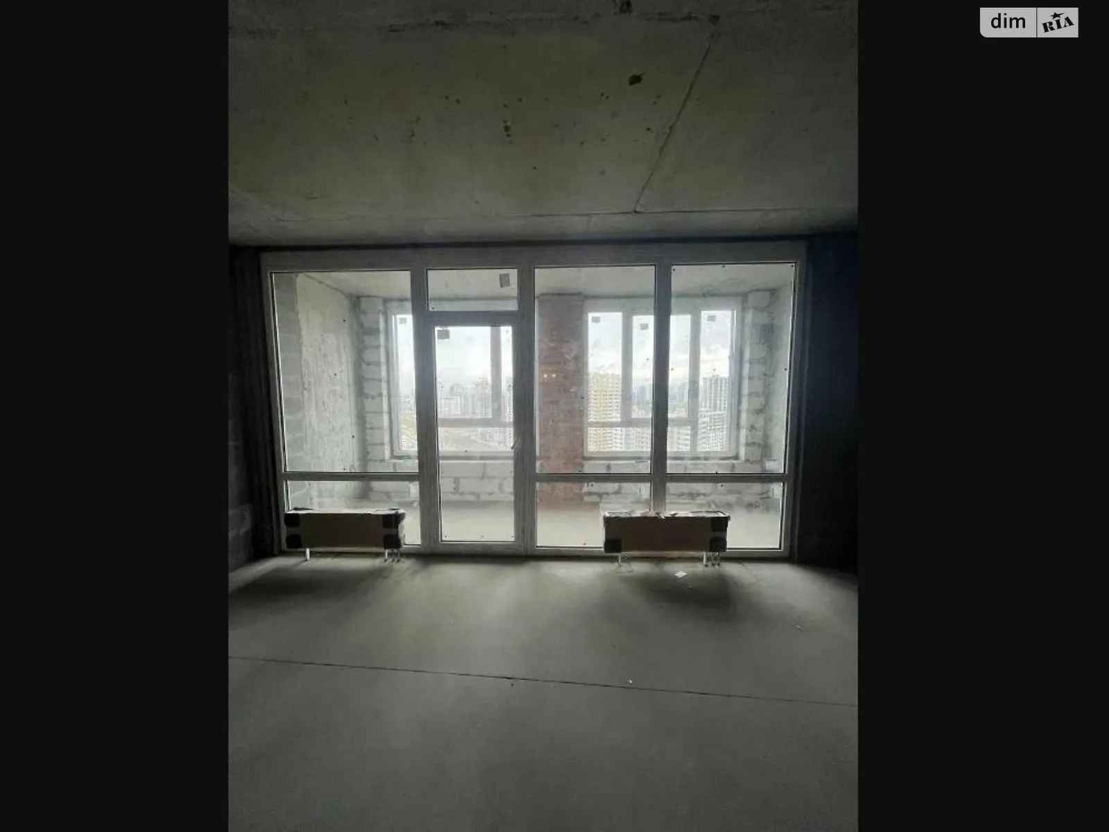 Продається 3-кімнатна квартира 90 кв. м у Києві, просп. Європейського Союзу(Правди), 83 - фото 1