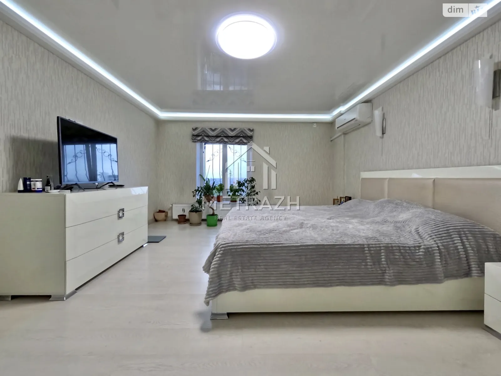 Продается 2-комнатная квартира 80 кв. м в Харькове, просп. Героев Харькова(Московский), 124/7 - фото 1