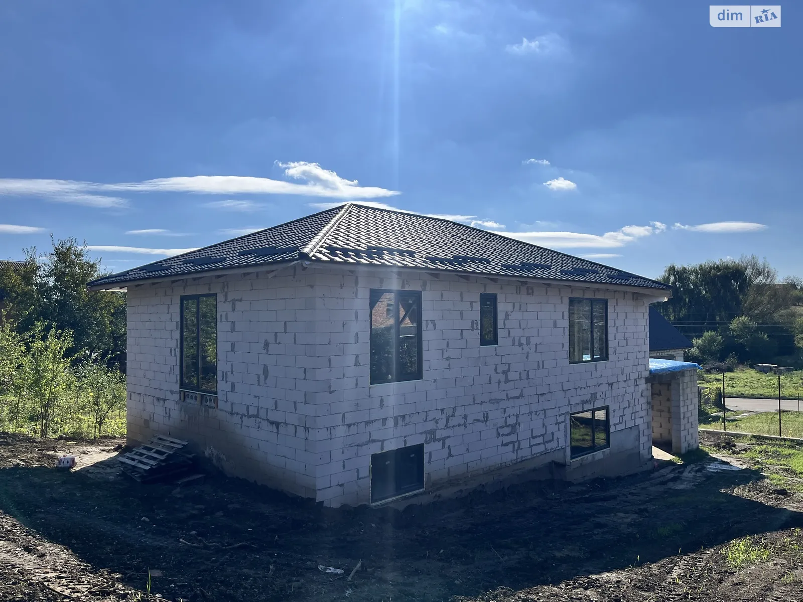 Продается дом на 2 этажа 173 кв. м с гаражом, цена: 65999 $ - фото 1
