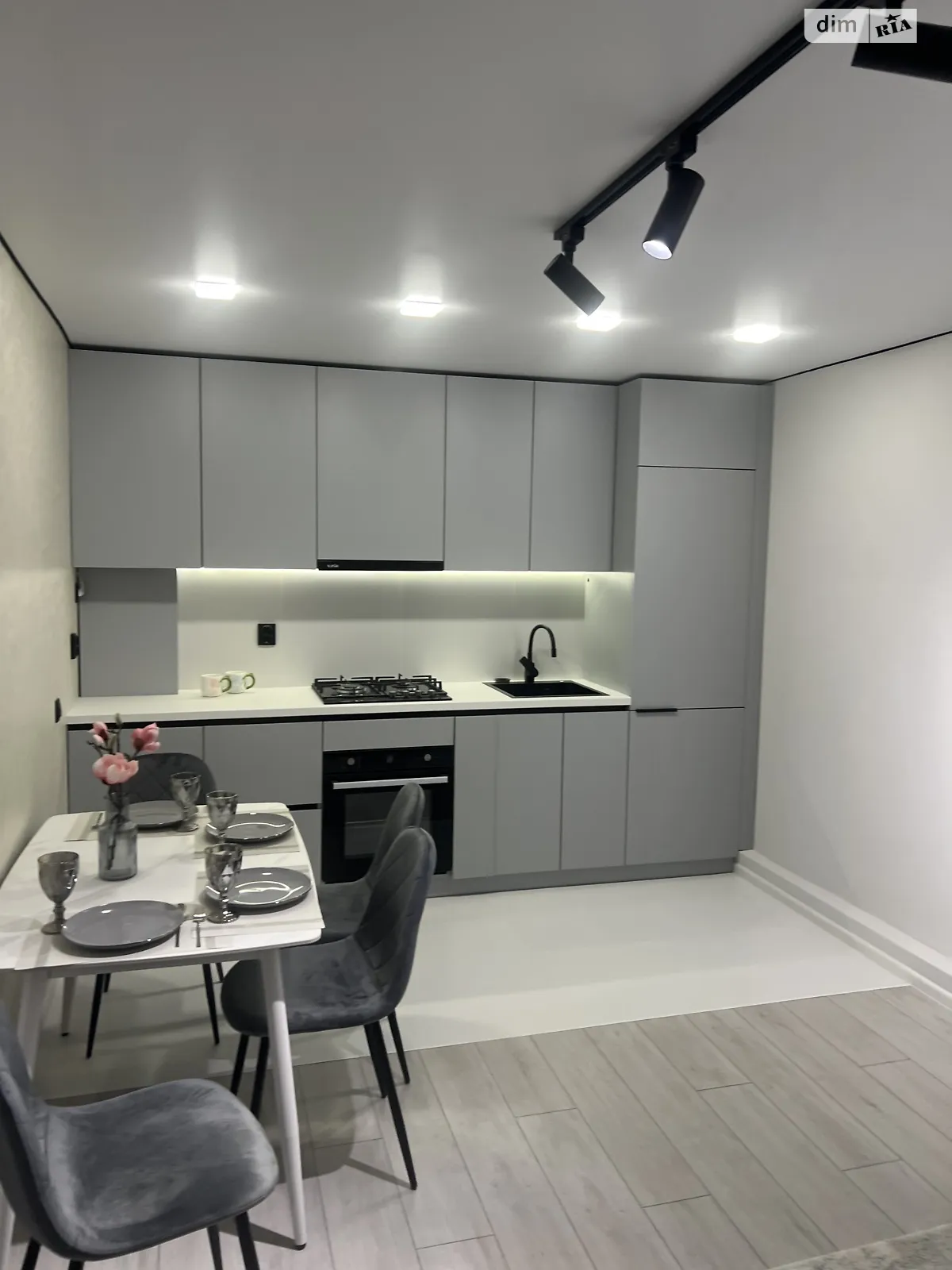 2-комнатная квартира 57 кв. м в Тернополе, ул. Киевская, 9Г - фото 1