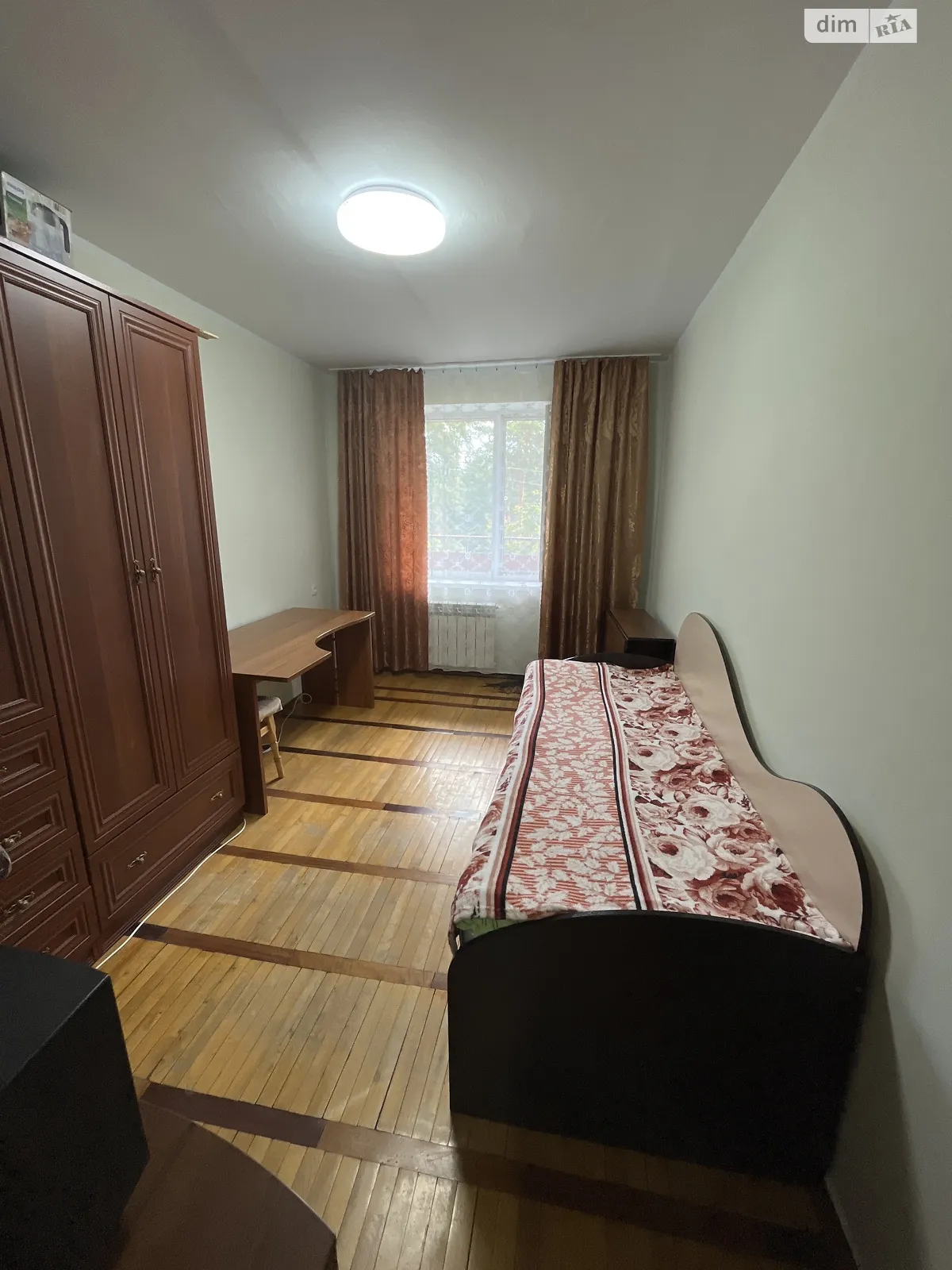 Продается 4-комнатная квартира 80 кв. м в Буче, ул. Садовая, 61 - фото 1