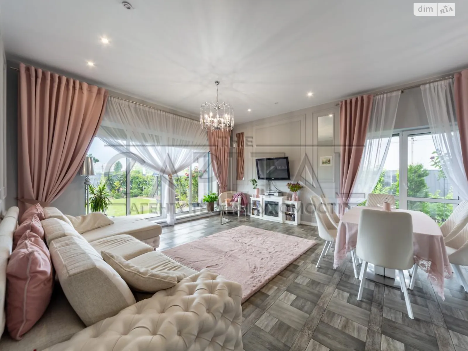 Продається одноповерховий будинок 105 кв. м з ділянкою, цена: 240000 $ - фото 1