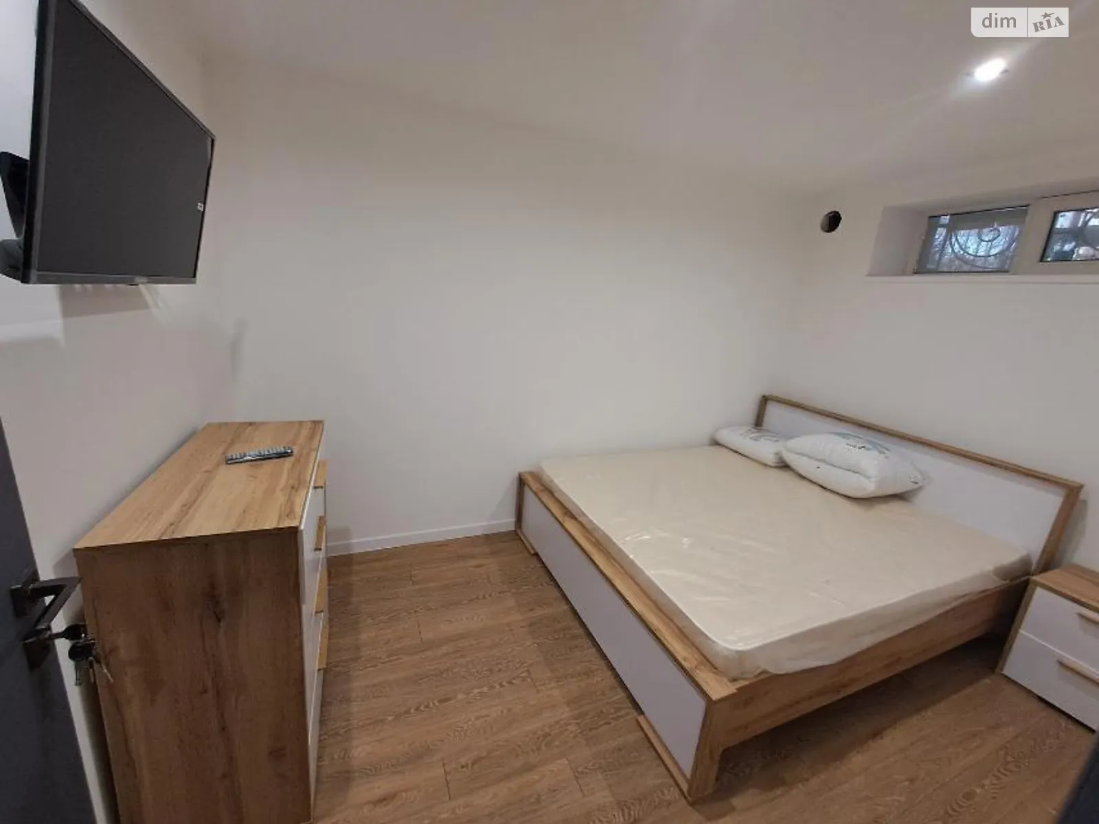 Продается объект сферы услуг 100.3 кв. м в 9-этажном здании, цена: 65000 $ - фото 1