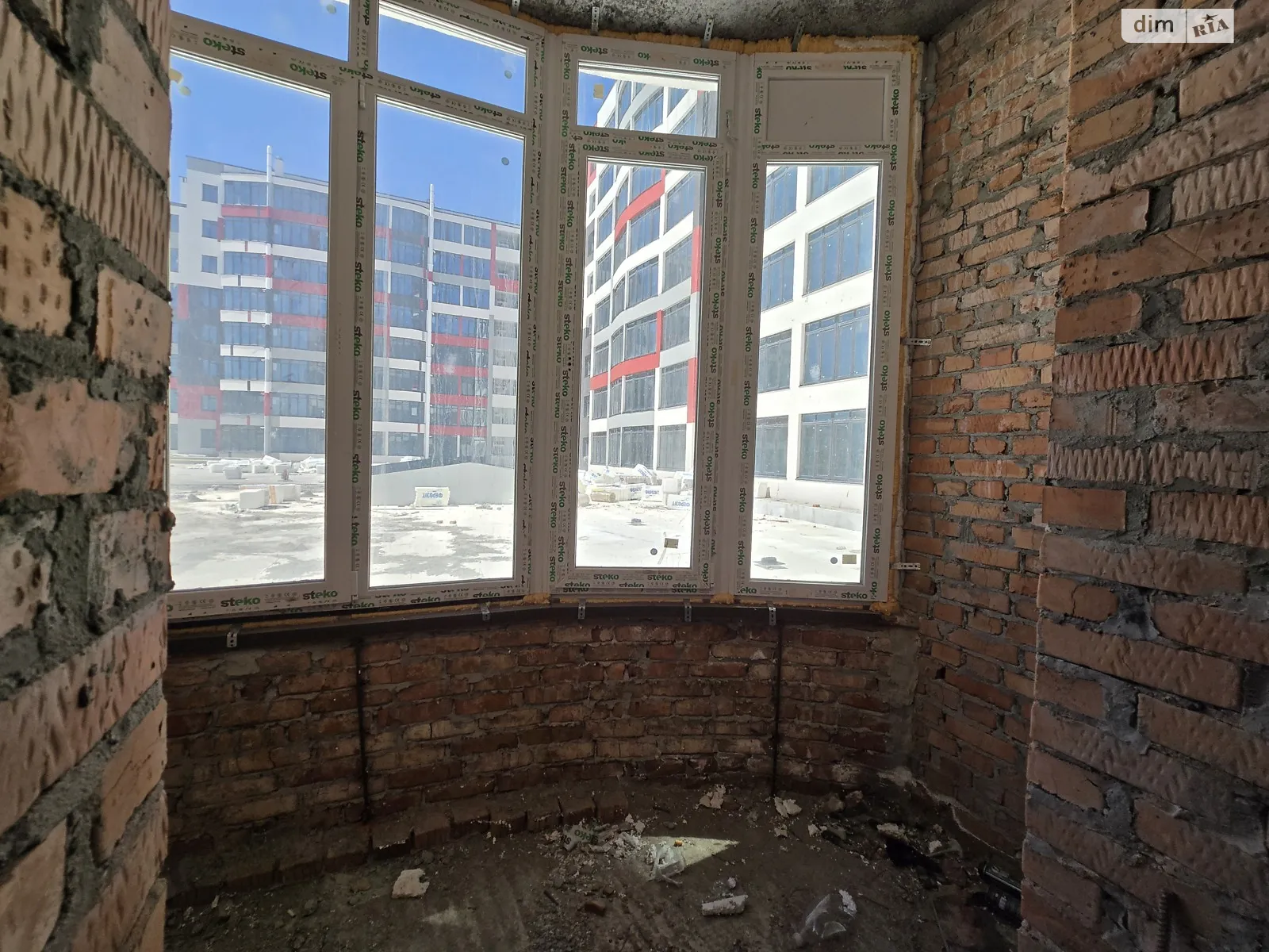 Продается 2-комнатная квартира 85 кв. м в Хмельницком, ул. Прибугская - фото 1
