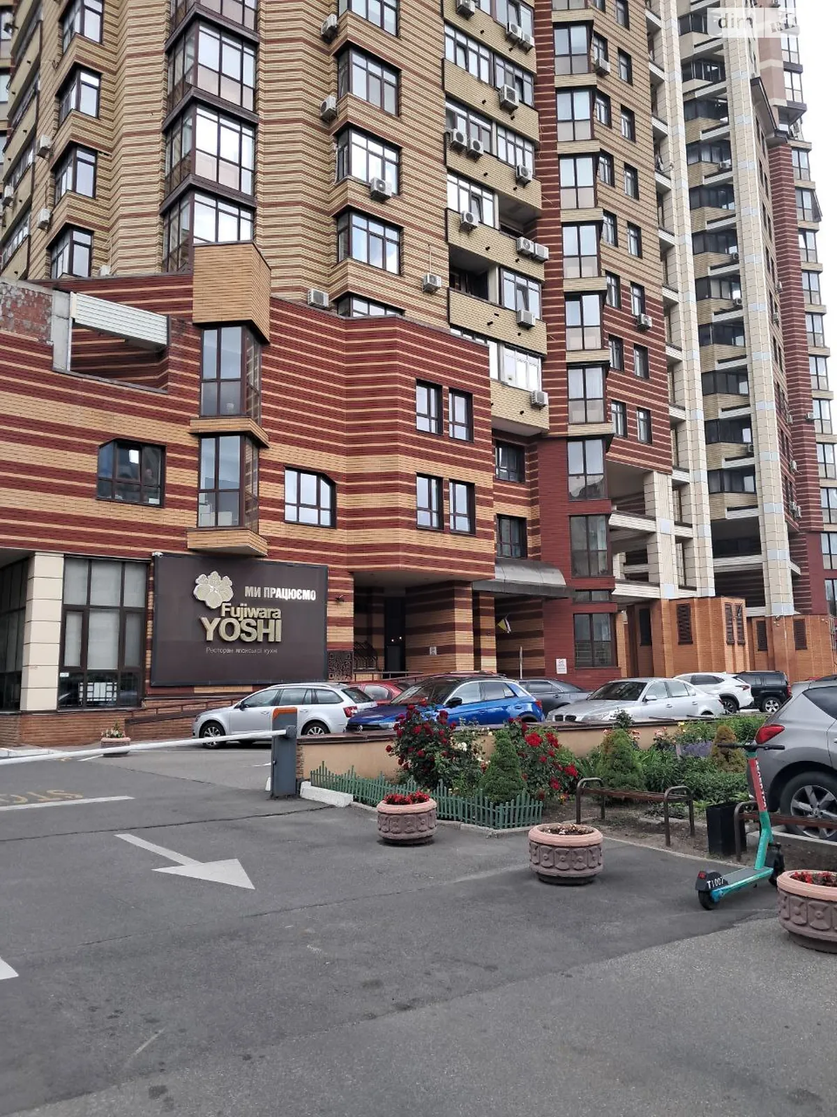 Продается 2-комнатная квартира 79.6 кв. м в Киеве, ул. Соломенская, 15А - фото 1