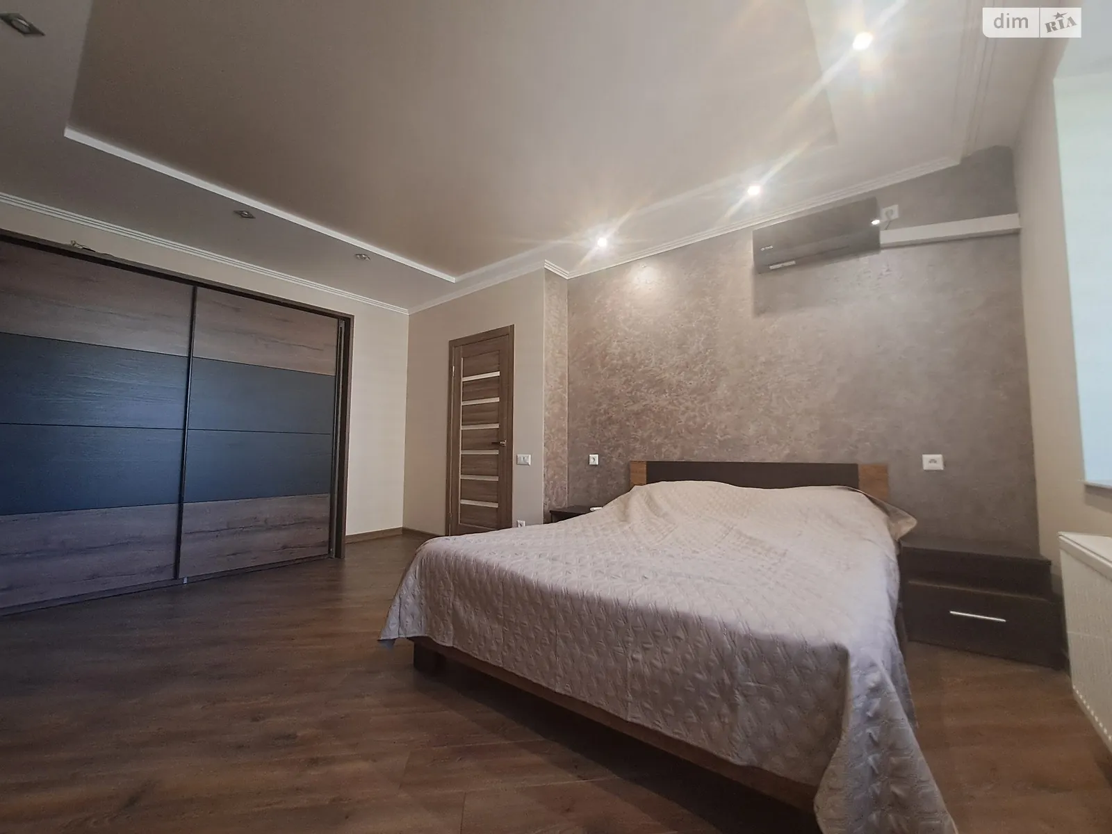 1-кімнатна квартира 50 кв. м у Тернополі, вул. Енергетична, 5А - фото 1