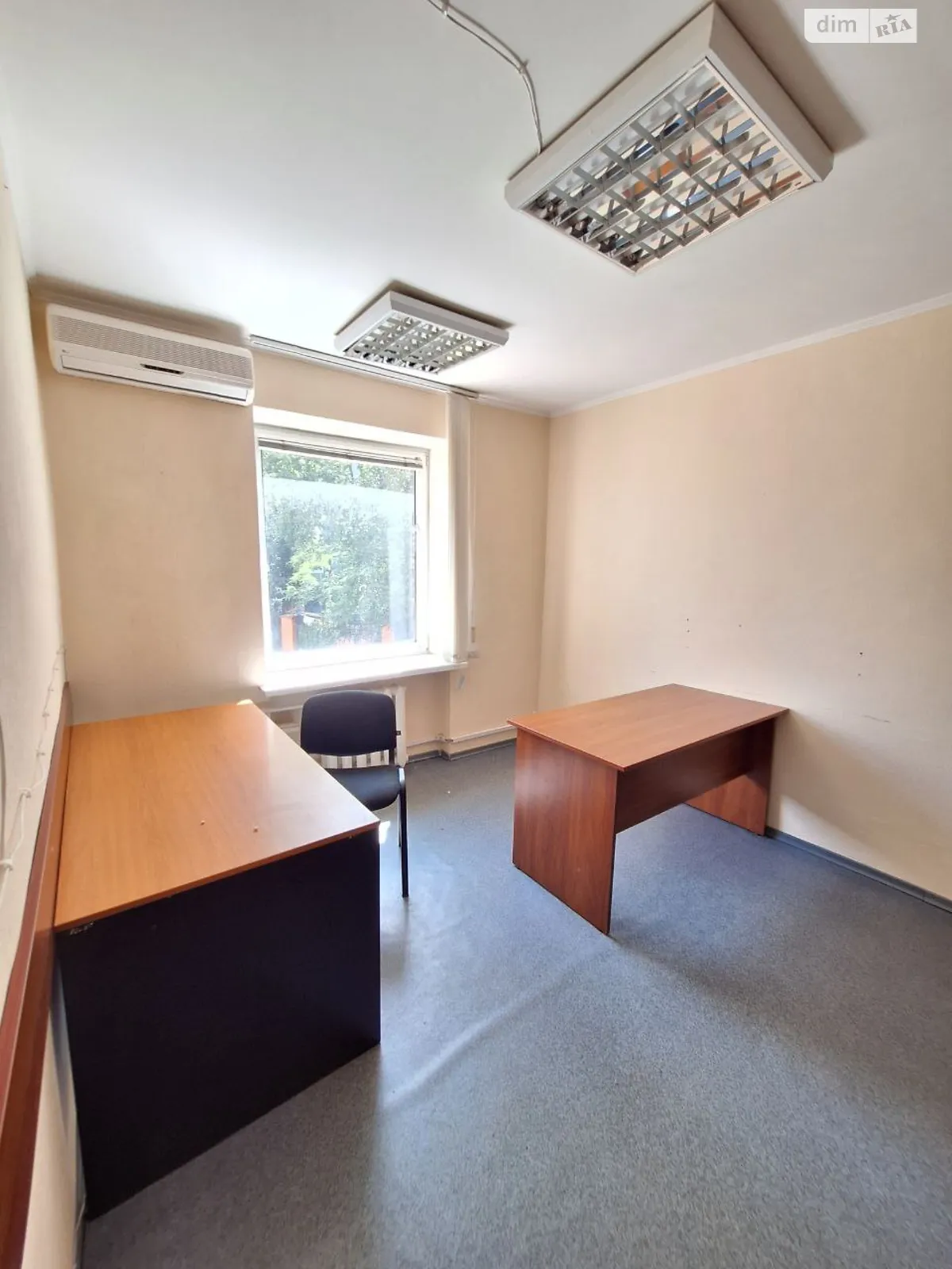 Сдается в аренду офис 36 кв. м в бизнес-центре, цена: 3300 грн - фото 1