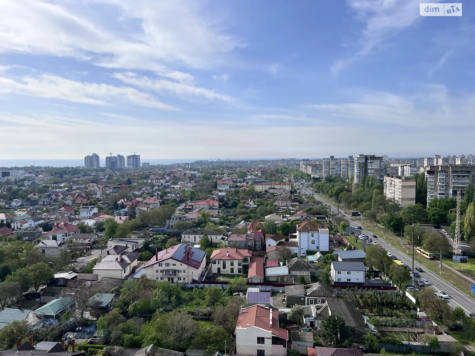 Продается 1-комнатная квартира 52 кв. м в Одессе, ул. Костанди, 104/1 - фото 1