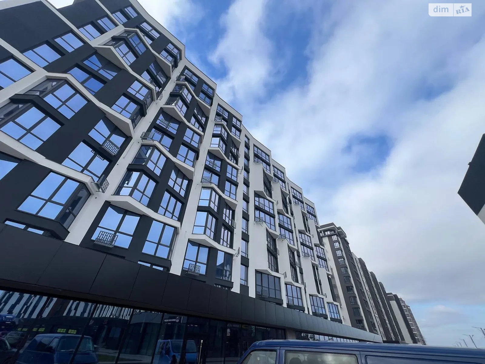 Продається 2-кімнатна квартира 59 кв. м у Івано-Франківську, вул. Героїв Миколаєва(Сєченова), 129А - фото 1