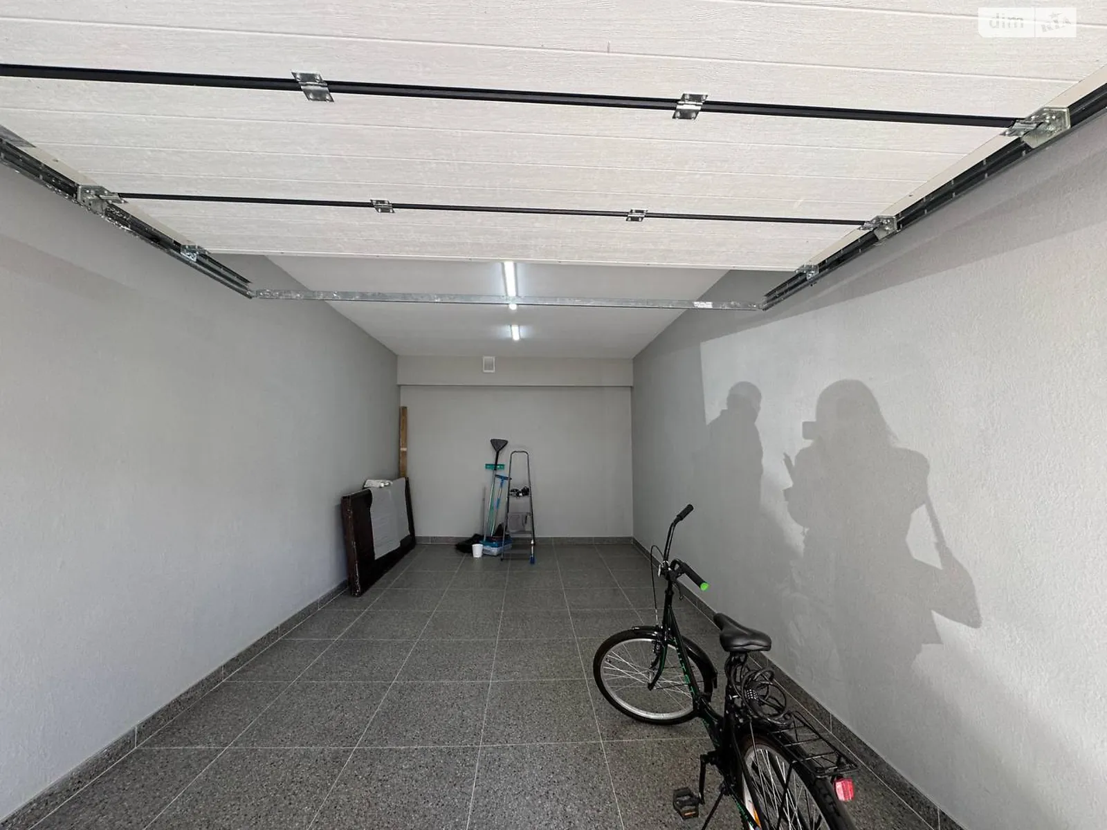 Продається окремий гараж під легкове авто на 23.9 кв. м, цена: 28000 $ - фото 1
