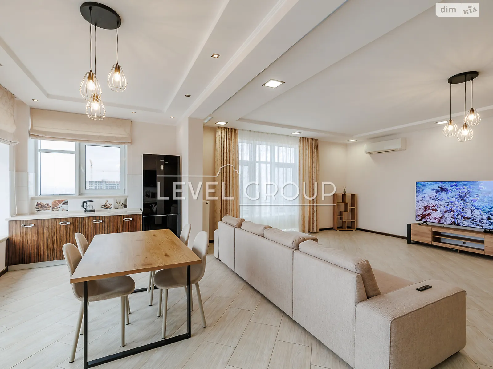 Здається в оренду 5-кімнатна квартира 226.2 кв. м у Києві, вул. Юрія Іллєнка, 18Б - фото 1