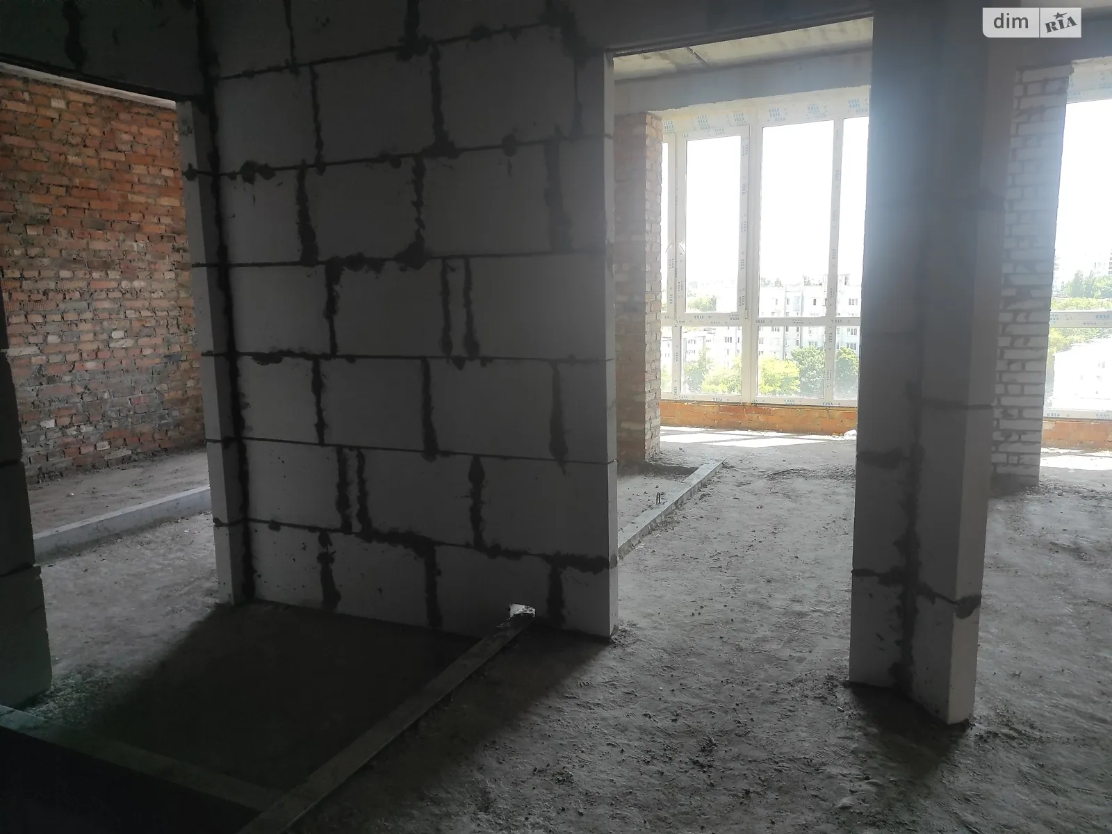 Продается 5-комнатная квартира 133 кв. м в Виннице, просп. Юности - фото 1