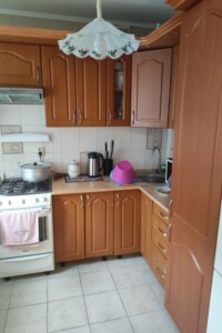 Продаж квартири, Житомирська, Новогуйвинське, Миру (9-ї П'ятирічки) вулиця