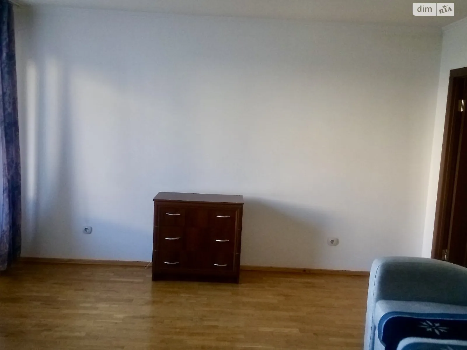 2-кімнатна квартира 65 кв. м у Тернополі, вул. Карпенка, 38 - фото 1