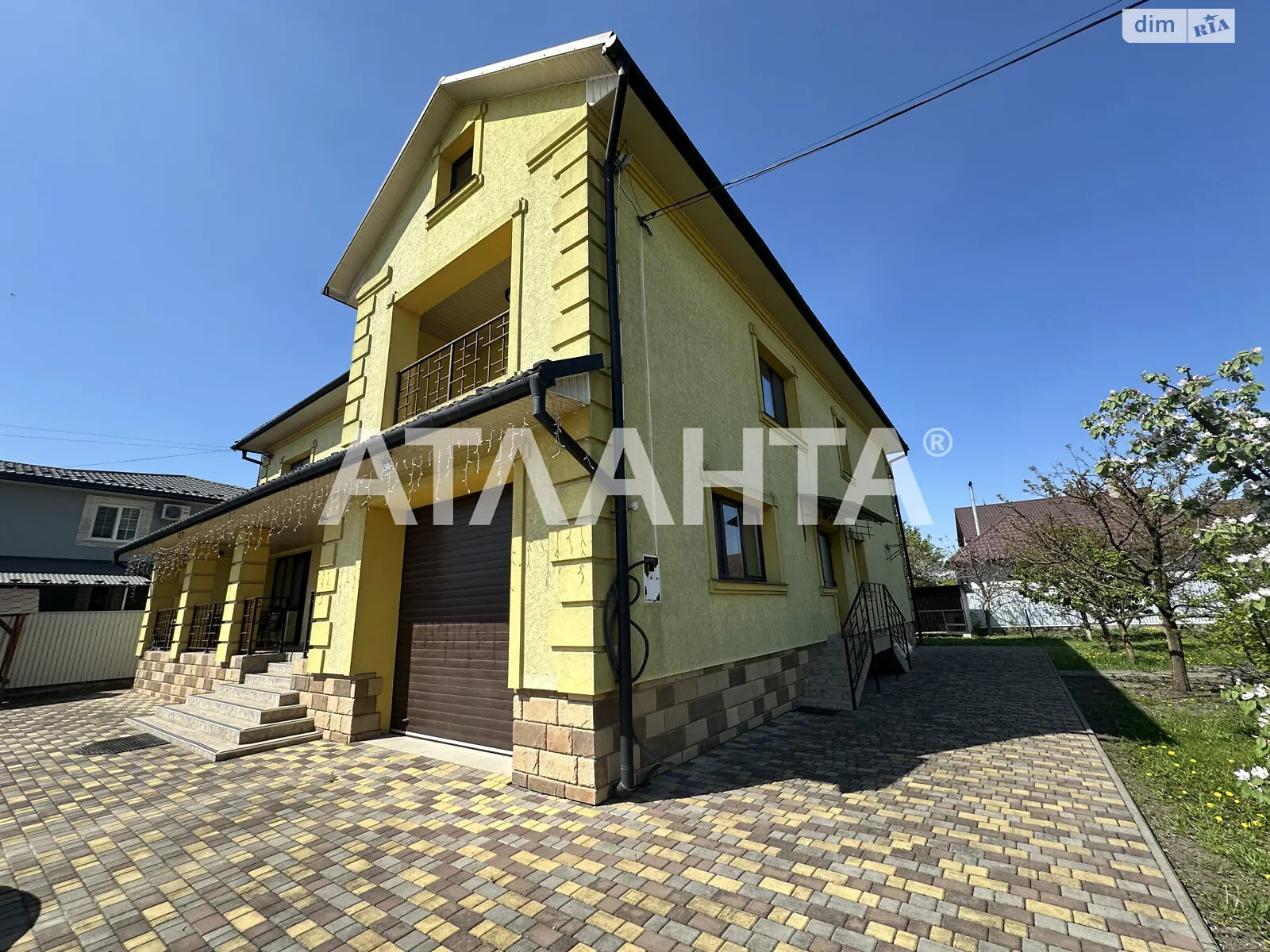 Продается дом на 2 этажа 350 кв. м с гаражом, цена: 249000 $ - фото 1