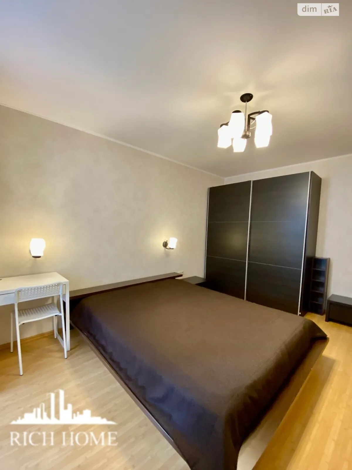 Продается 3-комнатная квартира 70.9 кв. м в Киеве, ул. Тарасовская, 20 - фото 1