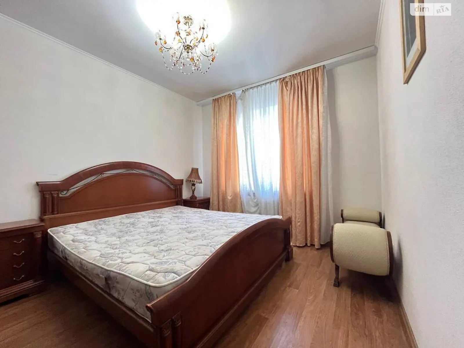 Продается 3-комнатная квартира 82 кв. м в Киеве, ул. Самойло Кошки(Маршала Конева), 5Г - фото 1