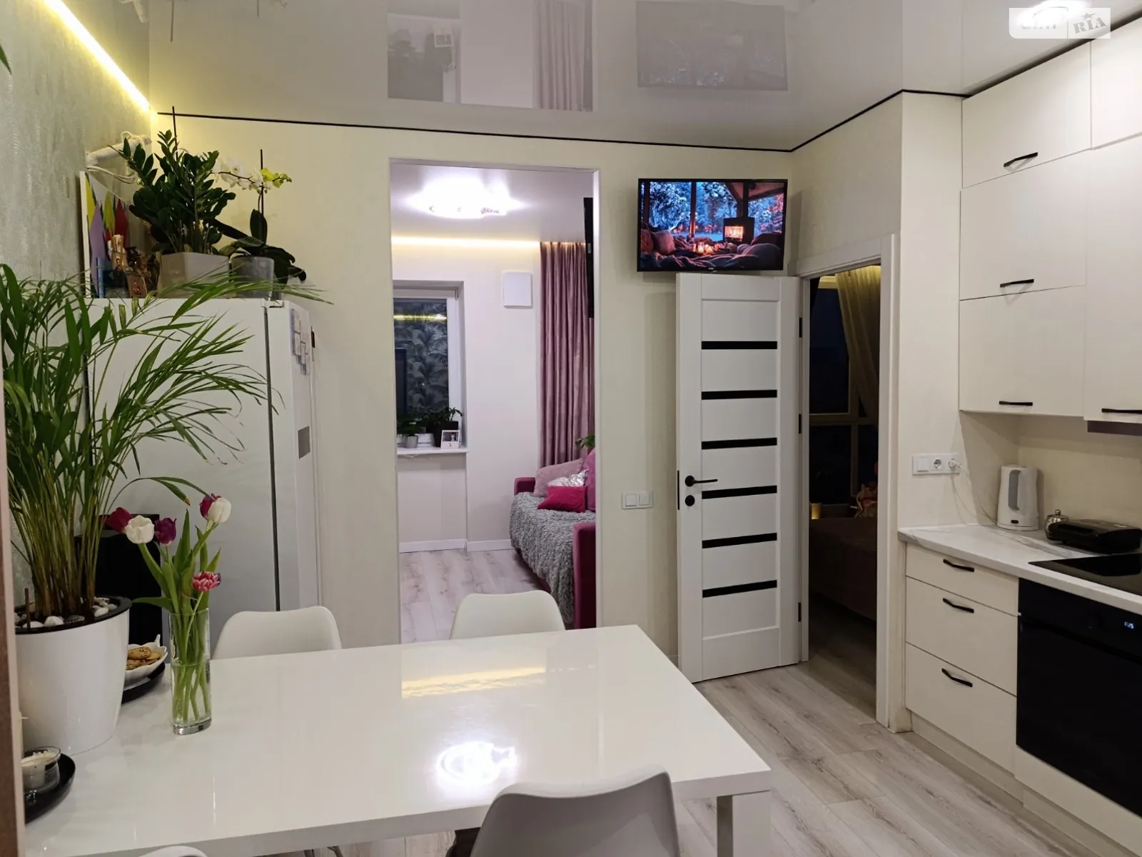 Продается 2-комнатная квартира 40 кв. м в Виннице, ул. 600-летия, 66В - фото 1