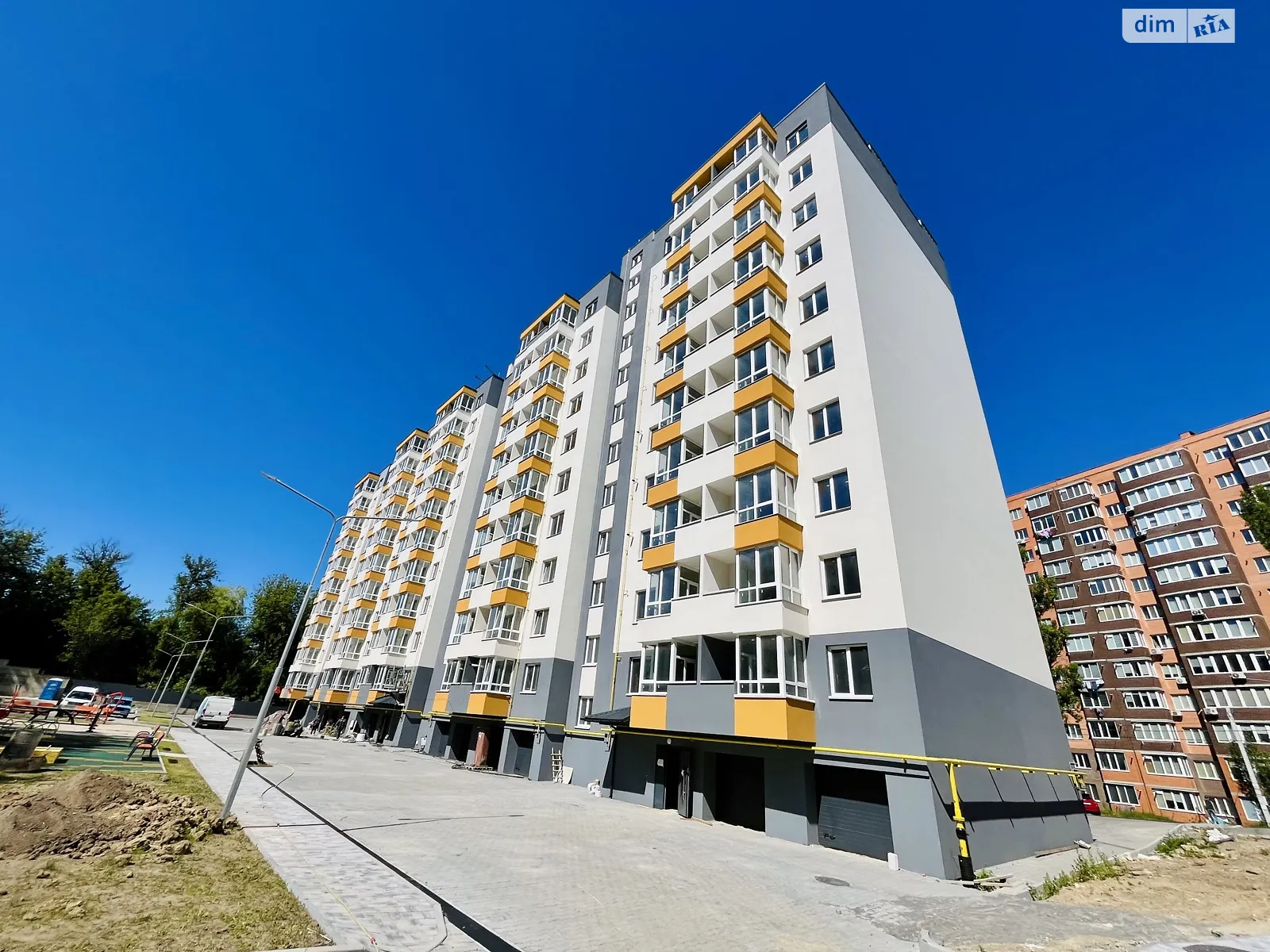 Продается 1-комнатная квартира 38 кв. м в Виннице, ул. Костя Широцкого, 5А - фото 1