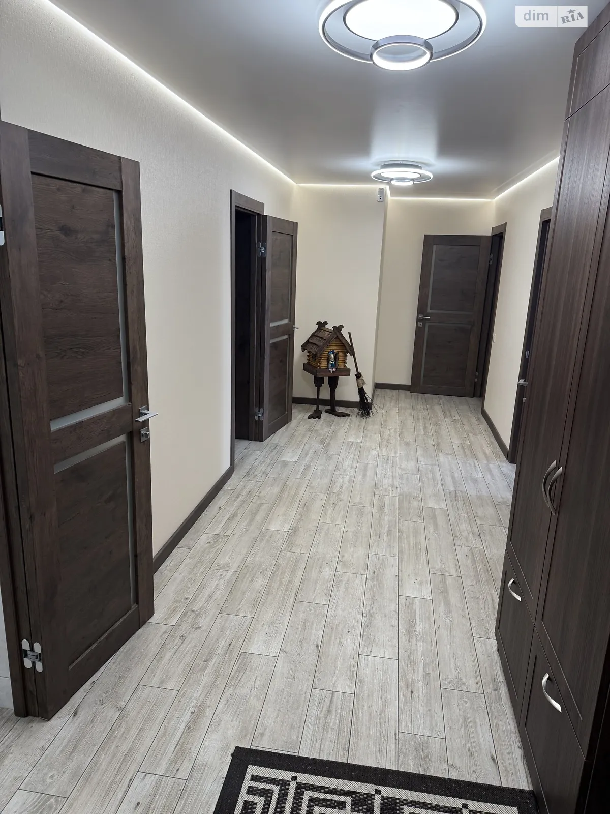 3-кімнатна квартира 140 кв. м у Запоріжжі, вул. Олександра Говорухи, 26А - фото 1